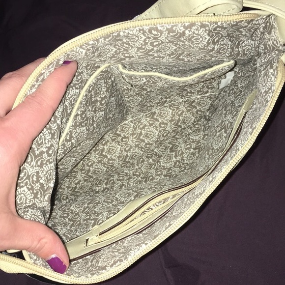 🆕 🌟LAST ONE🌟Sand cream rustic zip crossbody - Picture 4 of 4